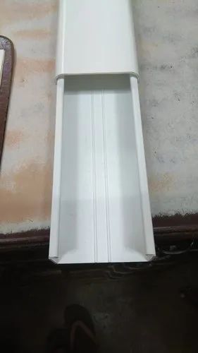 Plastic window profile extrusion die
